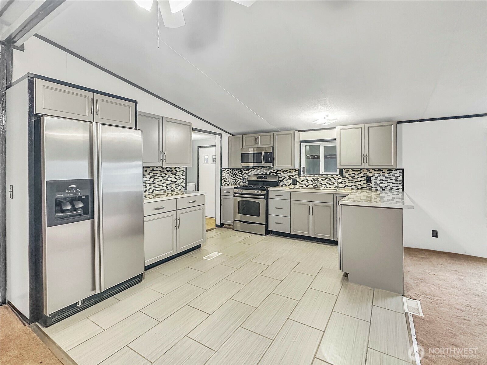 Property Photo: 1625 Main Street 1 WA 98248