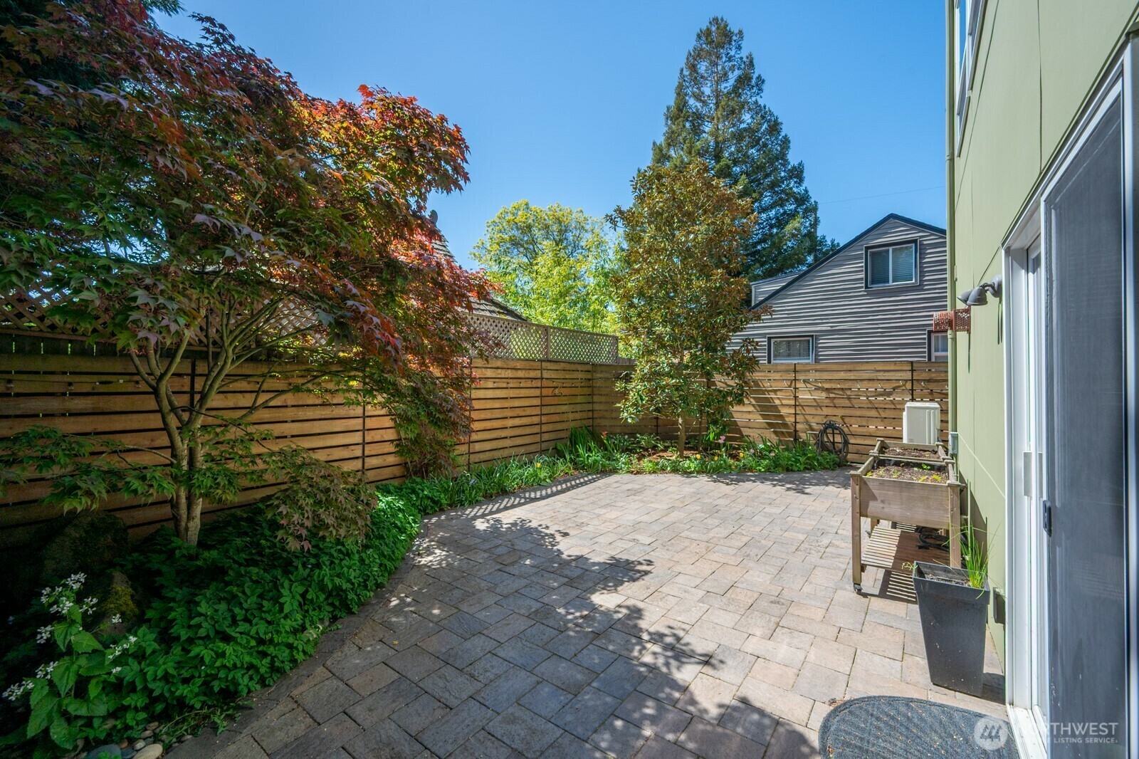 Property Photo: 6544 23rd Avenue NE WA 98115
