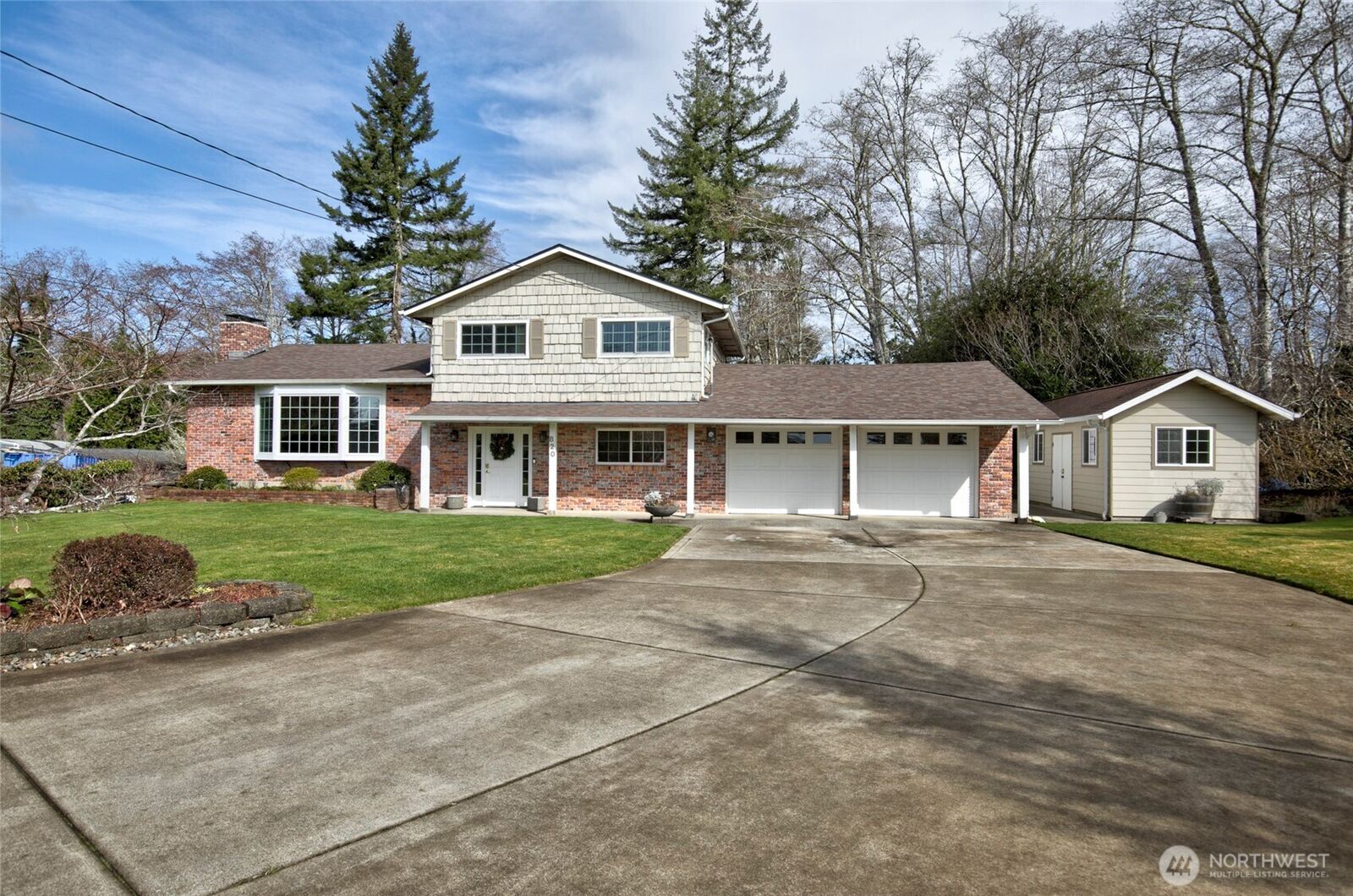 Property Photo:  820  Garden Road  WA 98520 