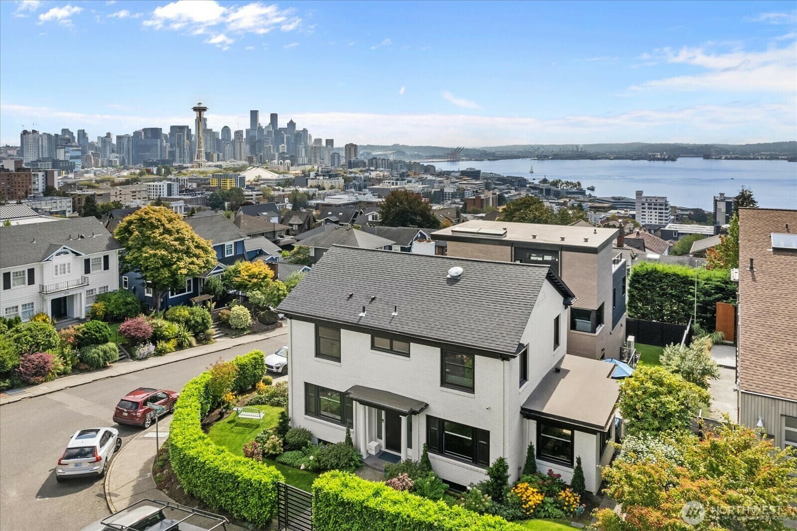 Property Photo: 503 W Prospect Street WA 98119