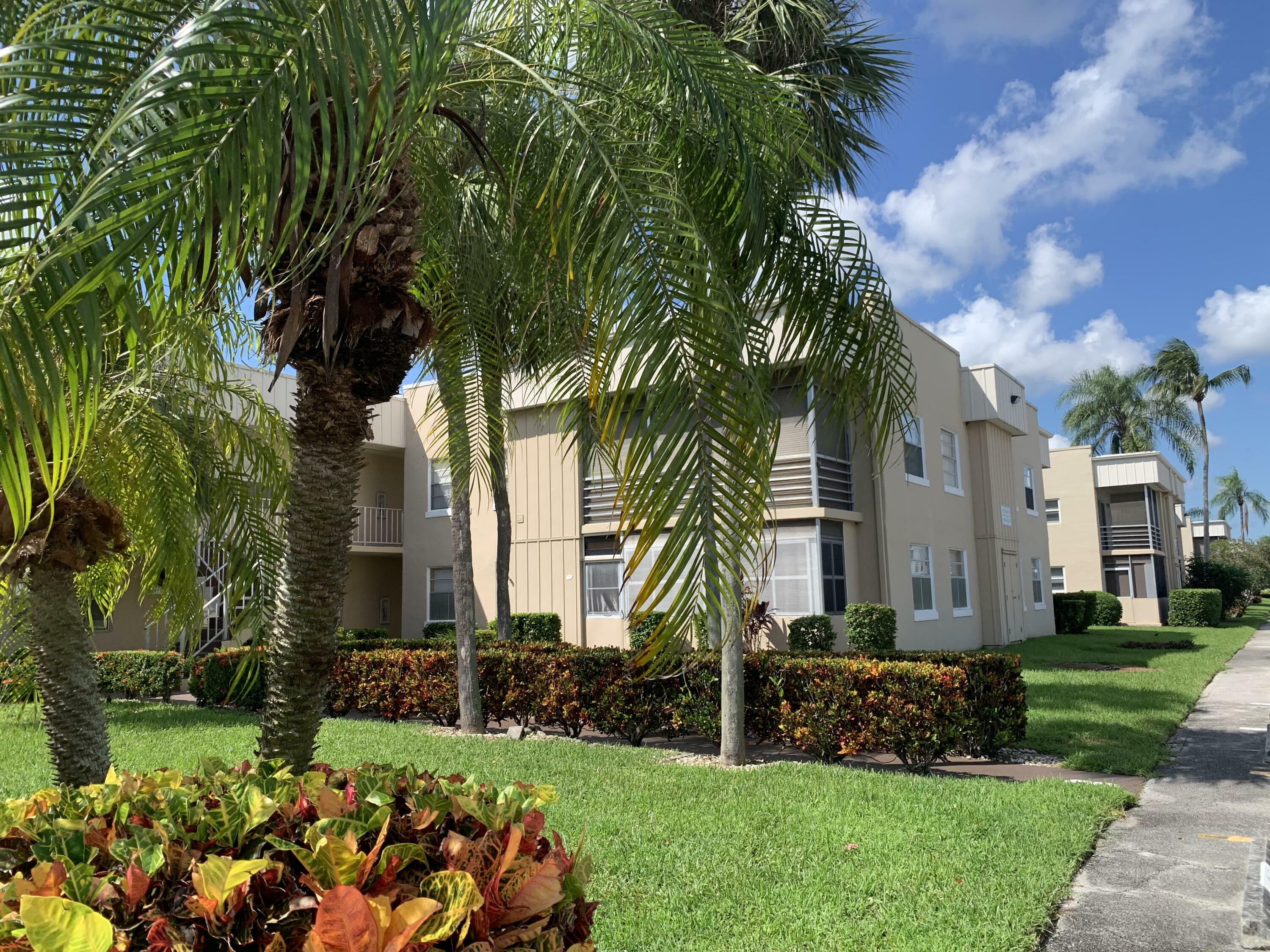 Property Photo: 95 Burgundy B FL 33484