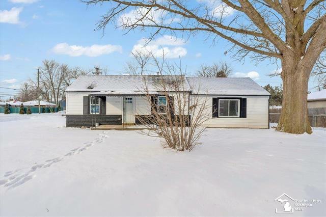 Property Photo:  16148 Jackson Street  MI 48180 