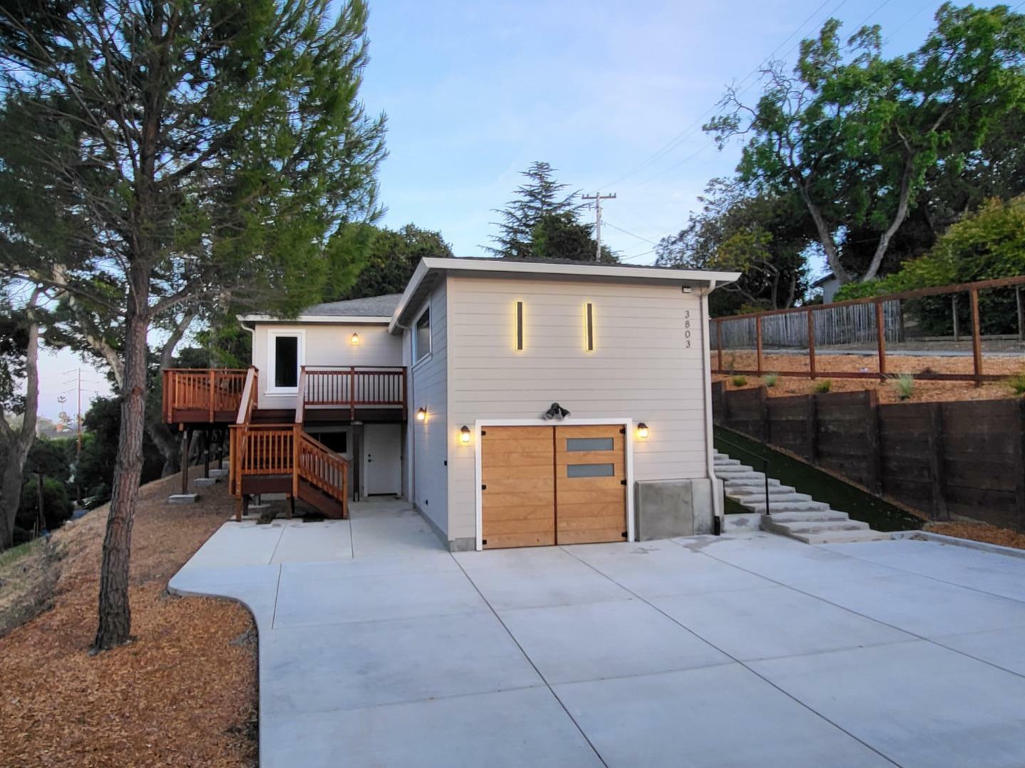 Property Photo: 3803 Hamilton Way CA 94062
