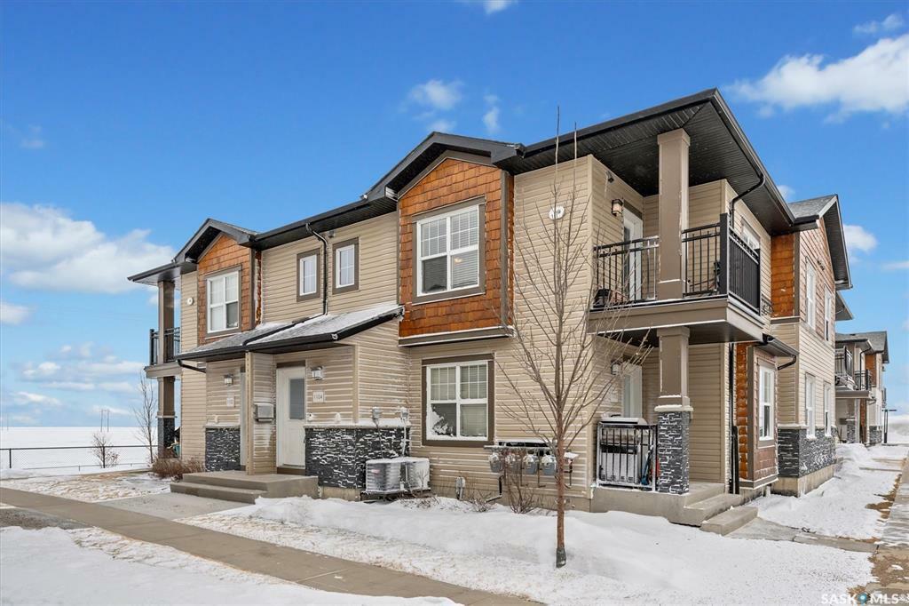 Property Photo:  1015 Patrick Crescent 1104  SK S7W 0M4 