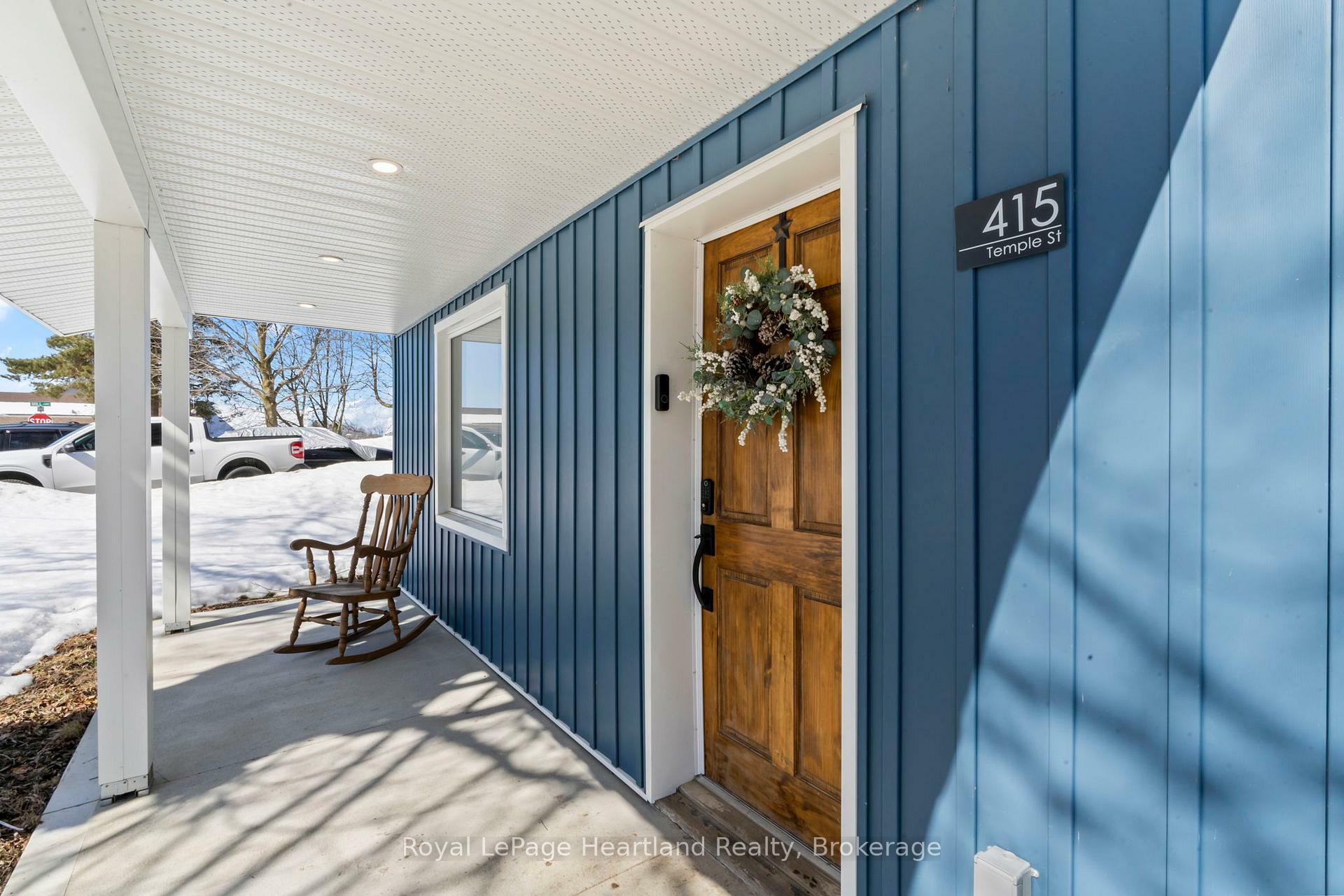 Property Photo:  415 Temple St  ON N0G 2P0 