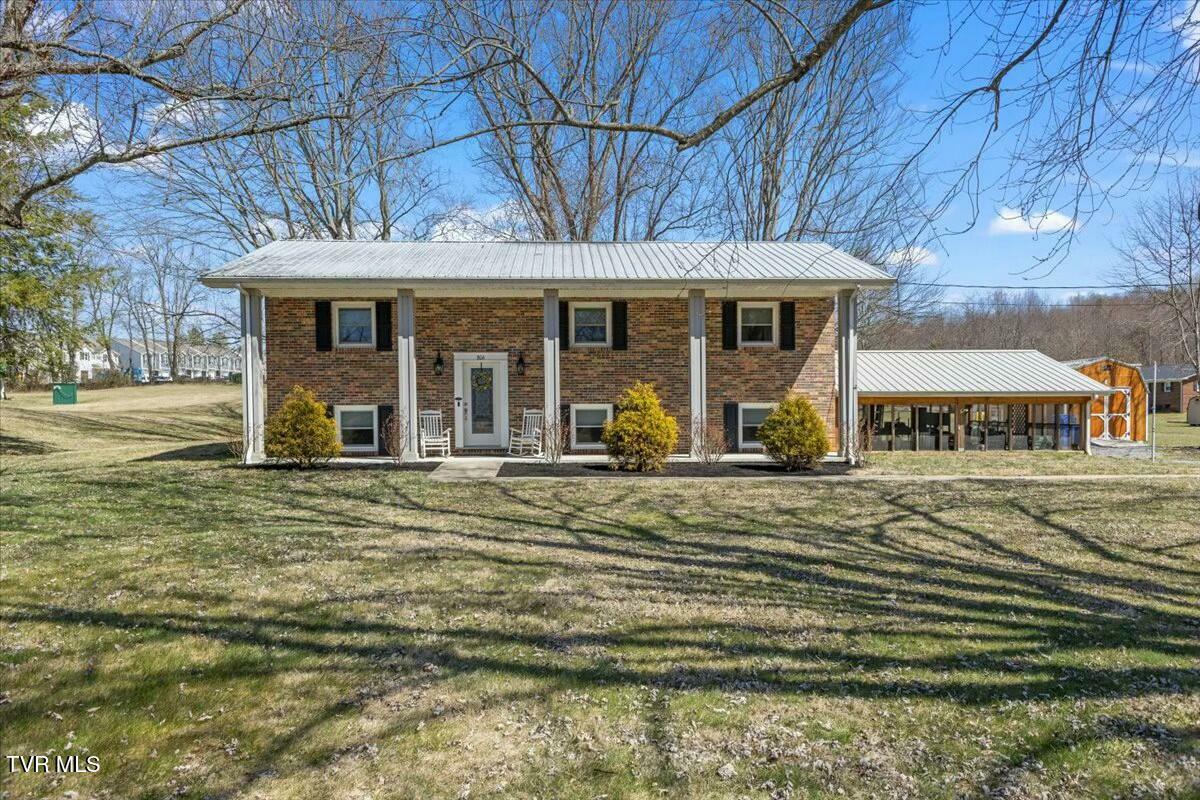 Property Photo: 806 Allison Drive TN 37659