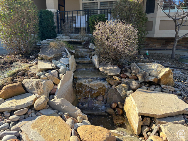 Property Photo: 69 W Grove Creek Cir N UT 84025