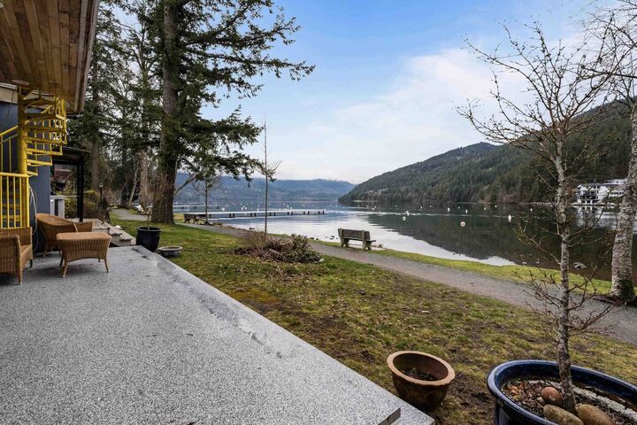106 First Avenue  Cultus Lake BC V2R 4Y4 photo