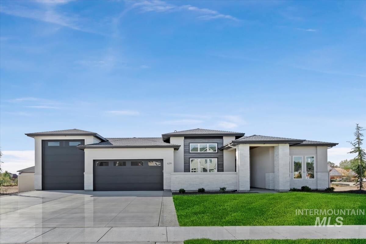 Property Photo: 6208 W Strant St ID 83616