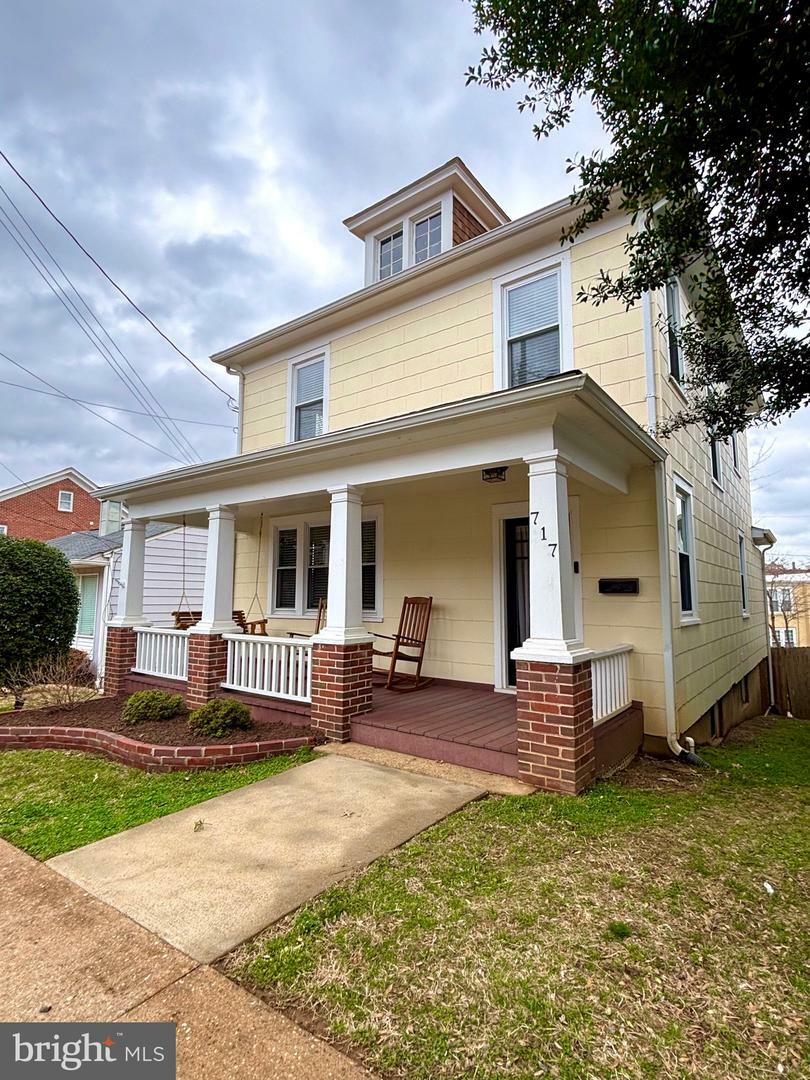 Property Photo:  717 Lee Avenue  VA 22401 