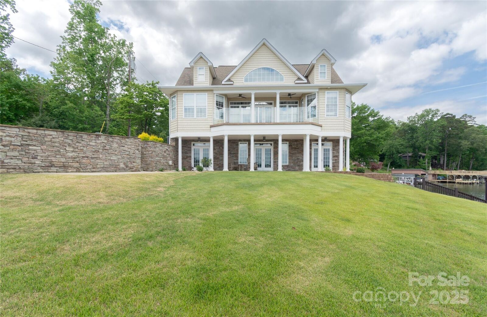 Property Photo:  627 Birdie Lane 21/22  NC 28128 