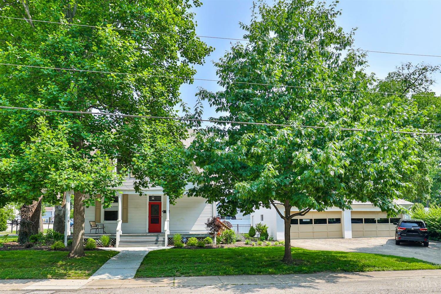 Property Photo: 304 Cleveland Avenue OH 45246