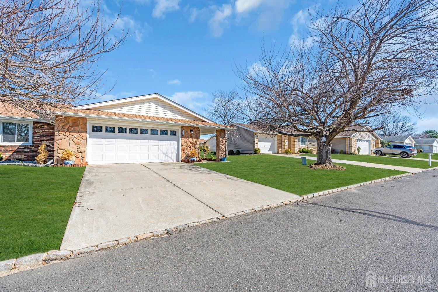 Property Photo:  227 Convent Road C  NJ 08831 