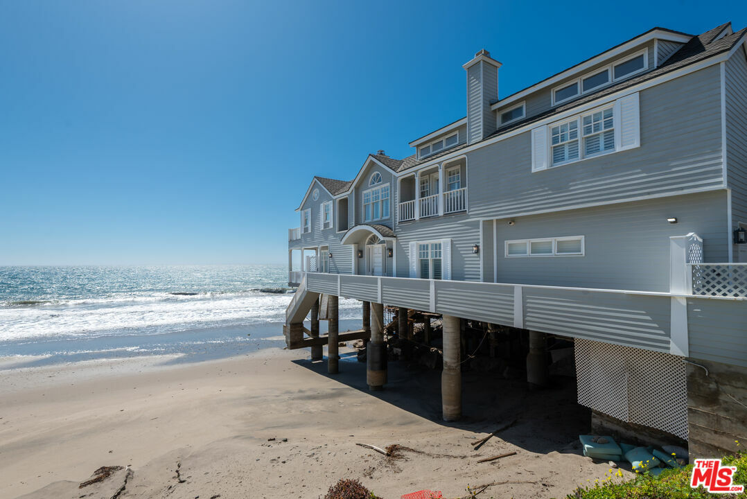 Property Photo: 31656 Sea Level Dr CA 90265