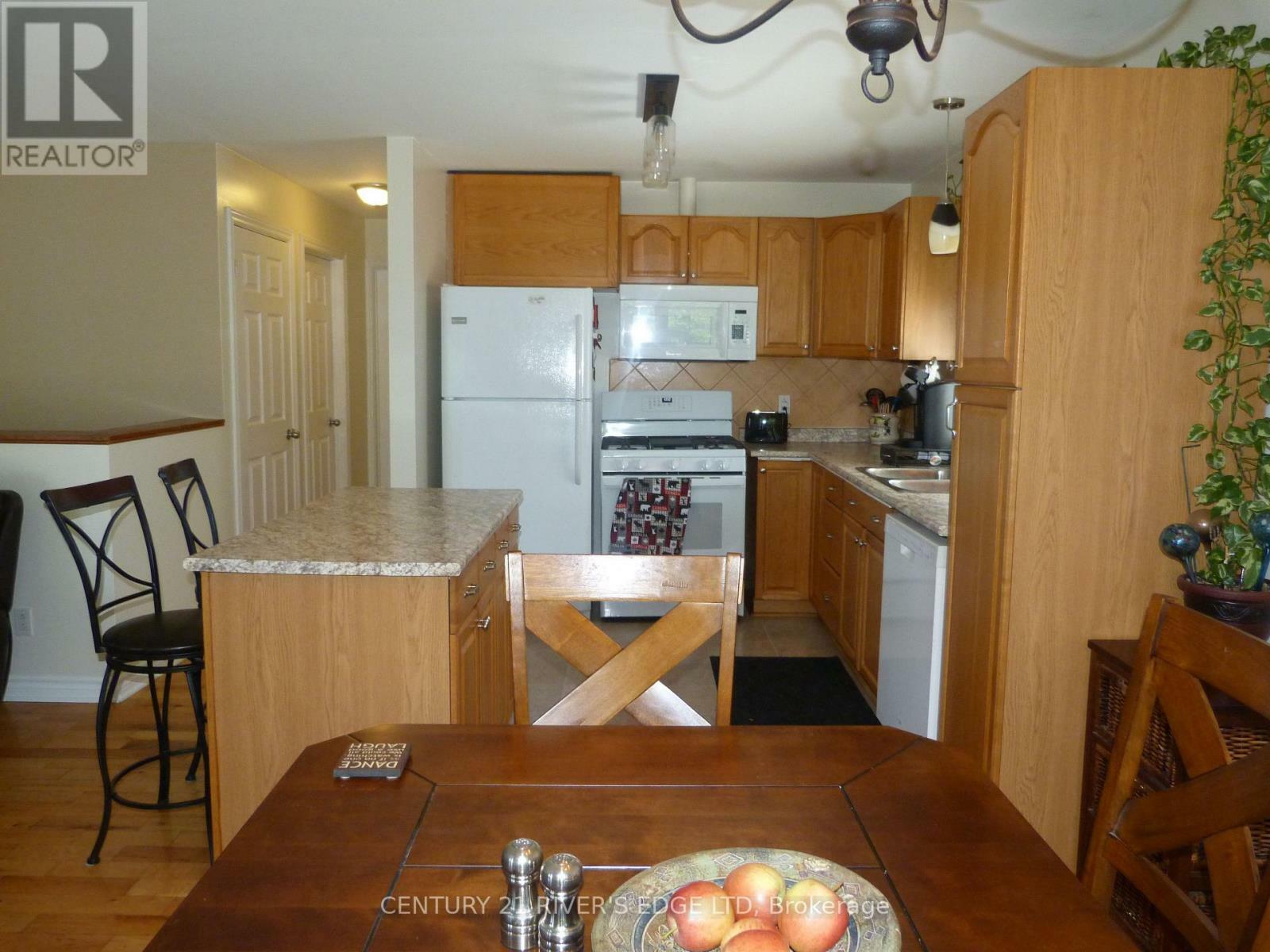 Property Photo: 40 Lori Lane ON K0C 2H0