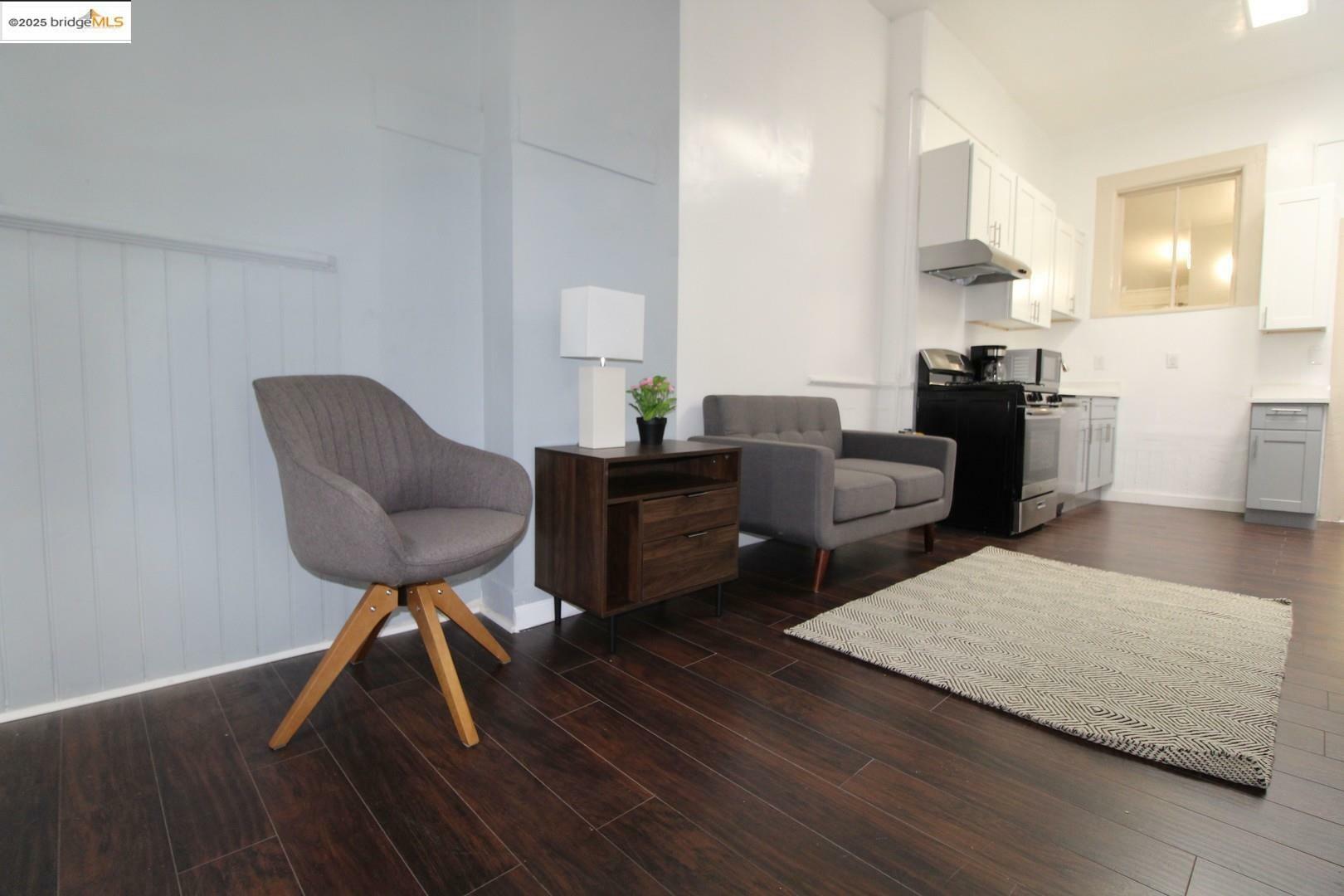 Property Photo: 1502 8th St CA 94607
