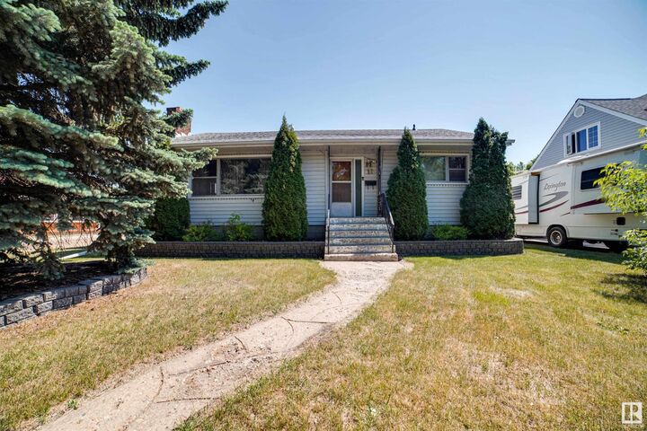 19 Lowe Avenue  Fort Saskatchewan AB T8L 2K9 photo