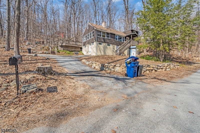 Property Photo: 13 Wenatchee Rd NJ 07422