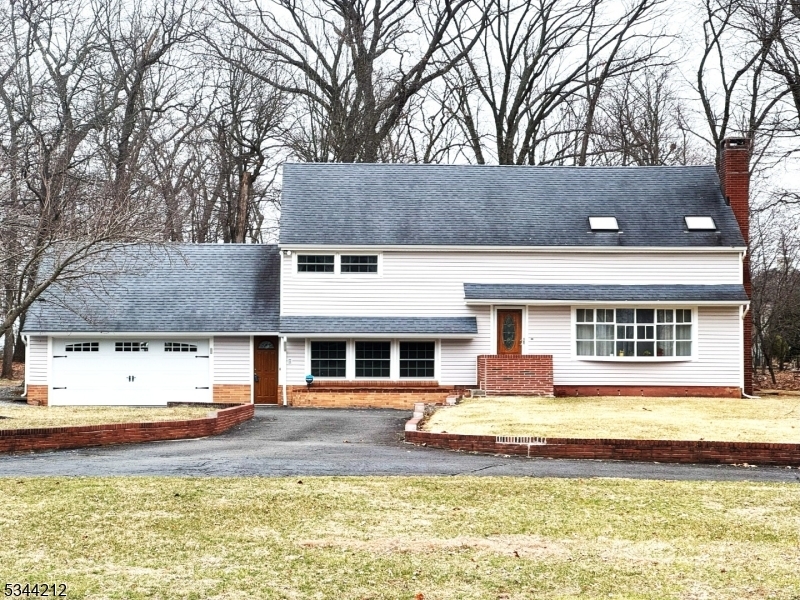 102 Woods Rd  Hillsborough Twp. NJ 08844 photo