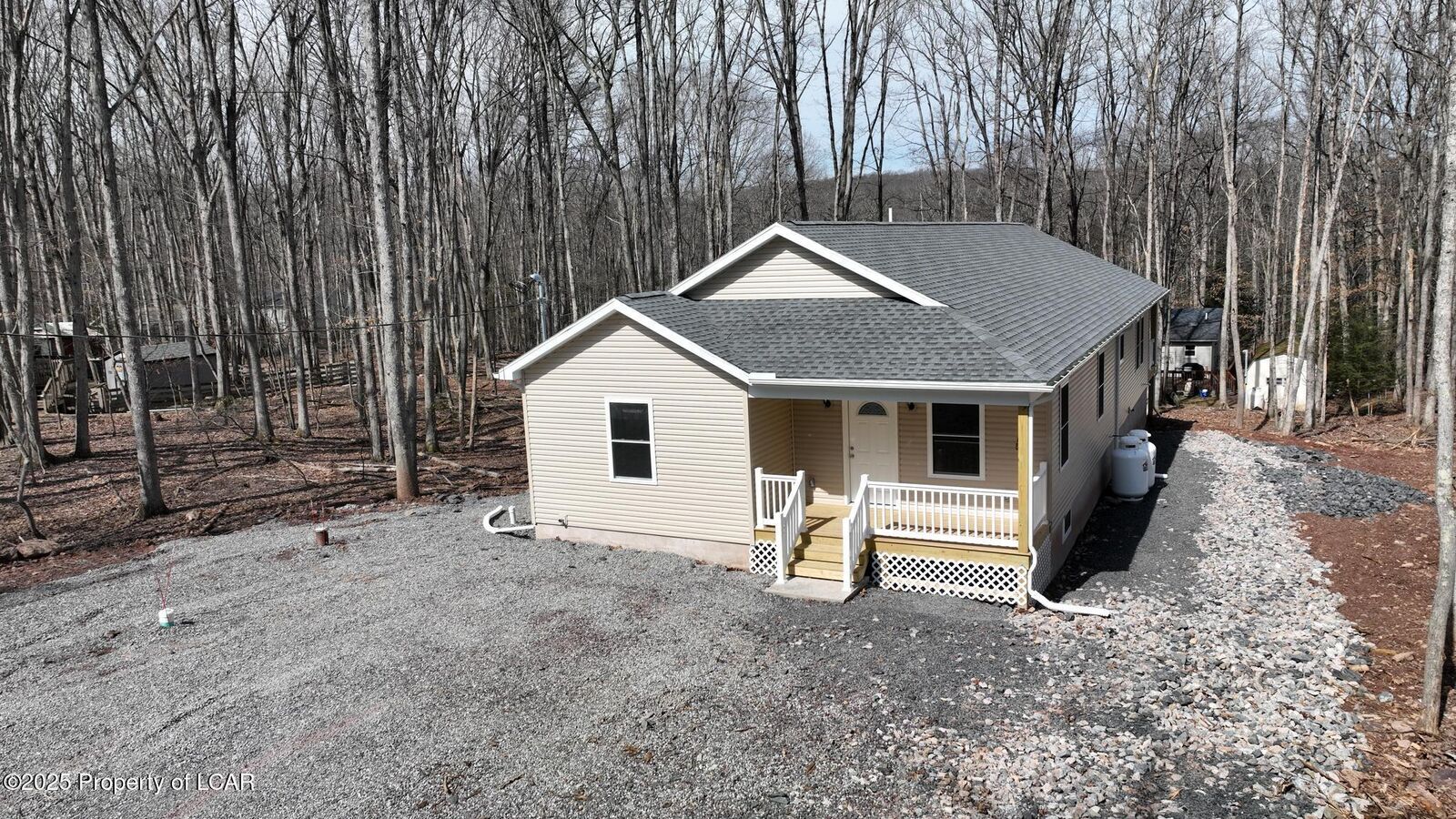 Property Photo: 1295 Woodhaven Drive PA 18661