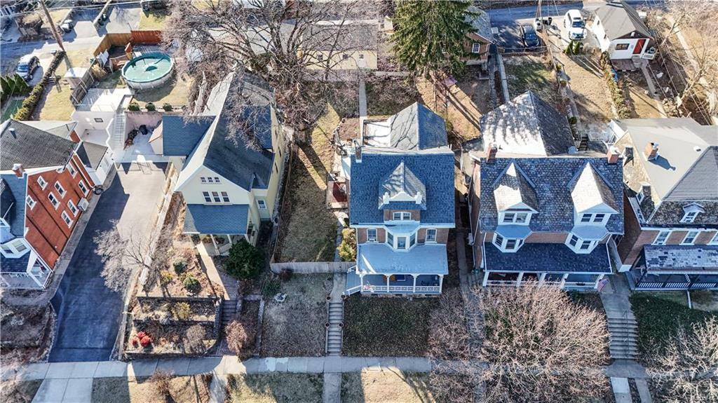 Property Photo: 423 1st Avenue PA 18018