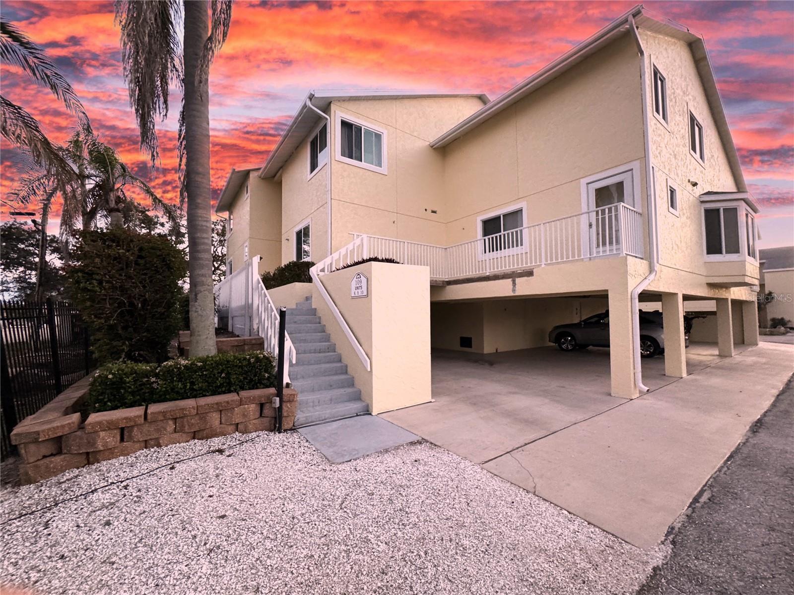 Property Photo: 109 Bayshore Road 10 FL 34275