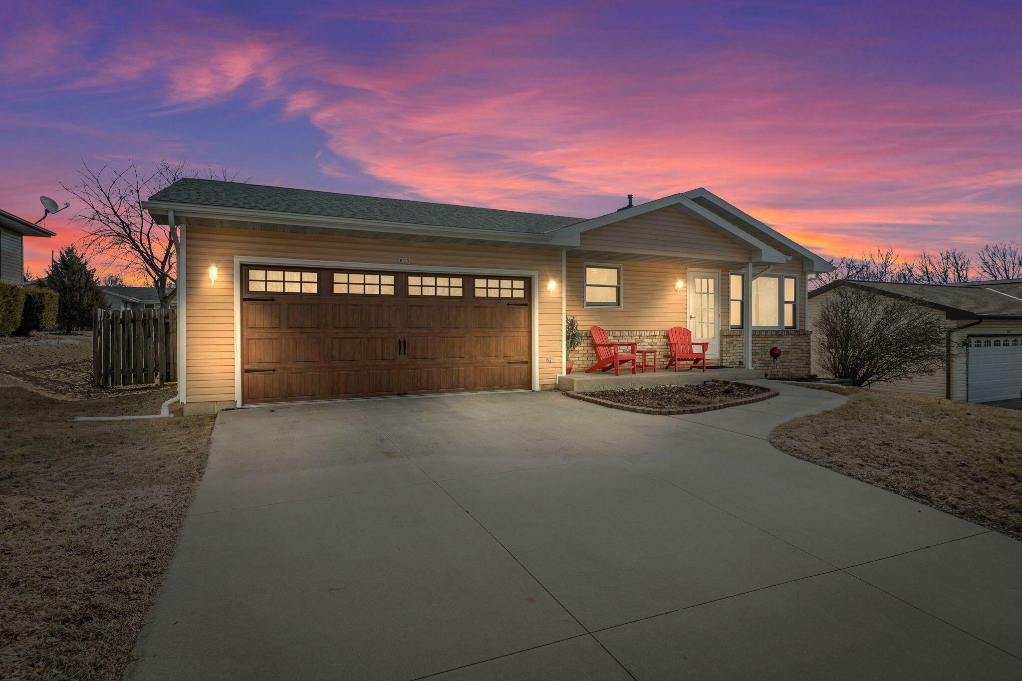 825 Shepherds Dr  West Bend WI 53090 photo