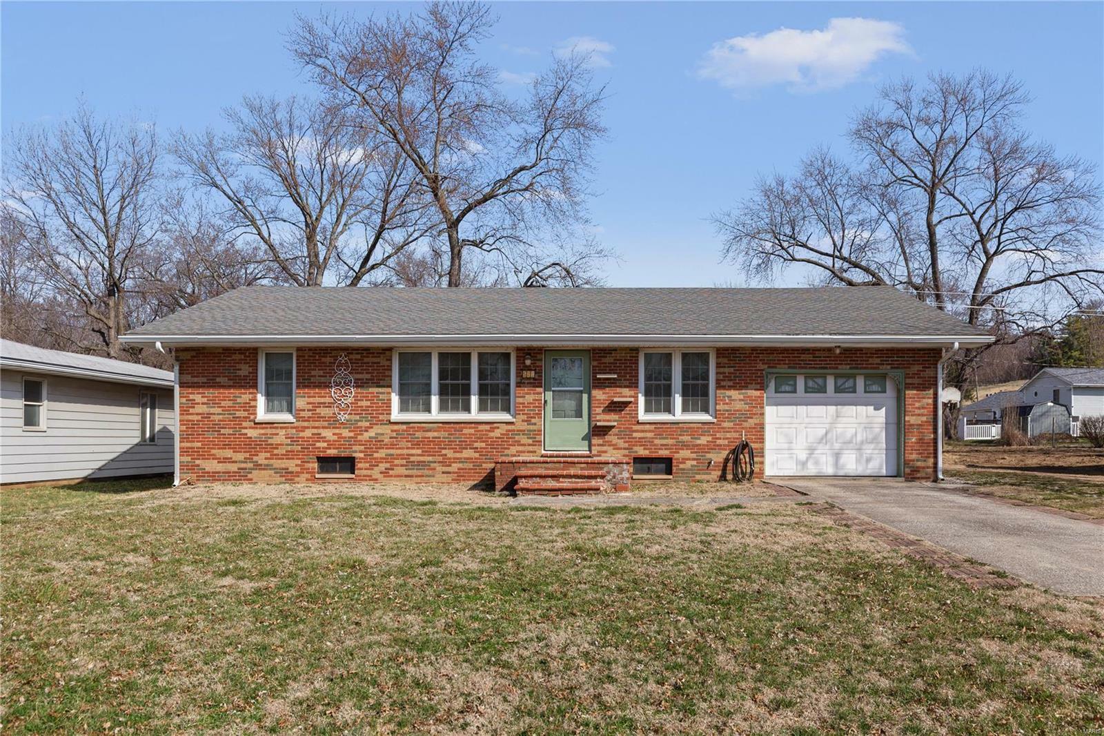 Property Photo: 521 Illinois Avenue IL 62095