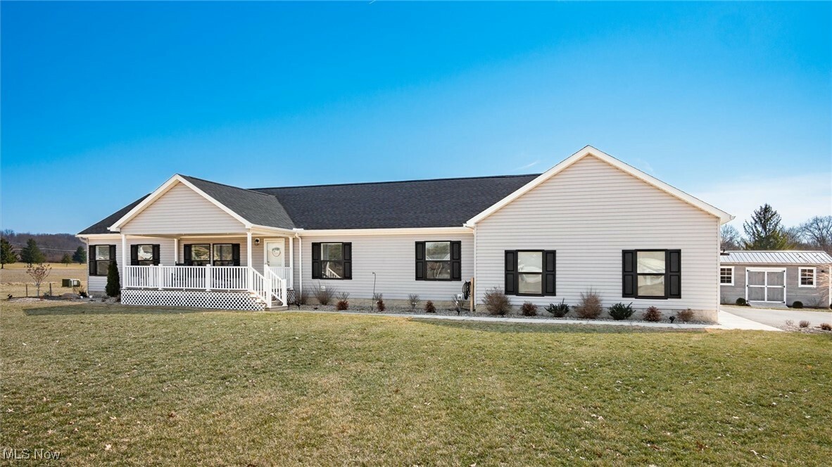 Property Photo: 3231 Jacks Fairway OH 43830