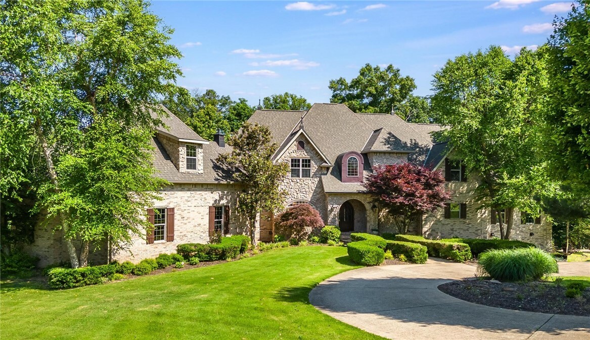 Property Photo: 11336 Pembrook Circle AR 72712