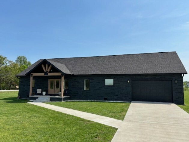 Property Photo: 10919 Hill Country Road AR 72601