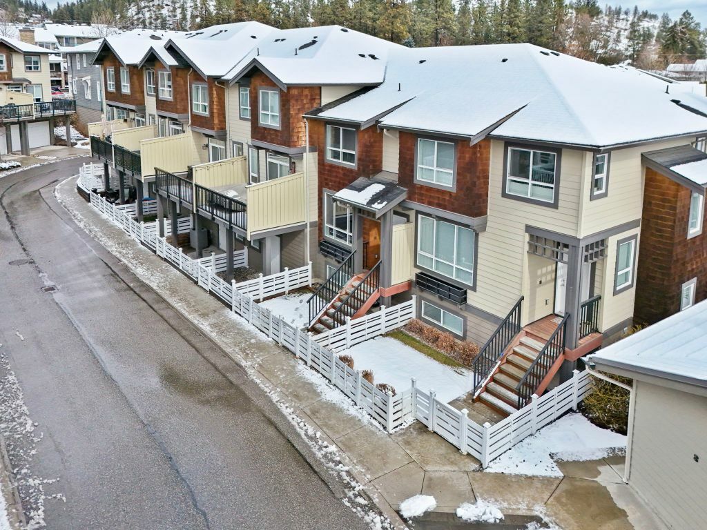 Property Photo:  625 Boynton Place 6  BC V1V 3B5 