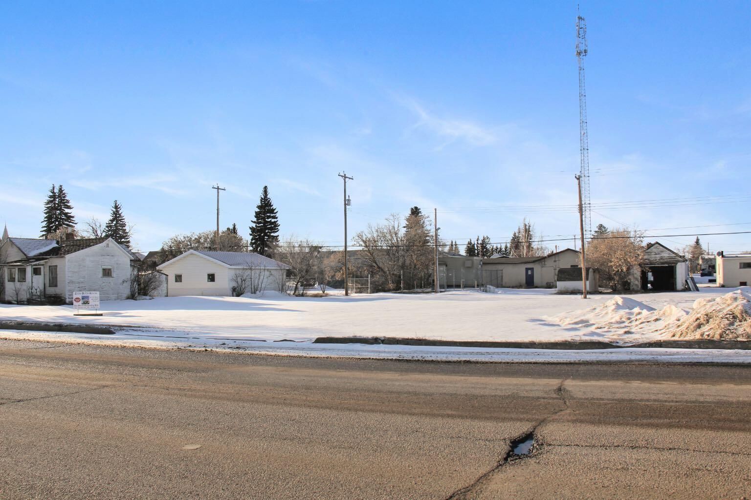 Property Photo: 5028 49 Street AB T0B 1V0