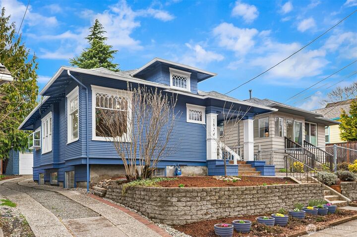 1624 N 50th Street  Seattle WA 98103 photo