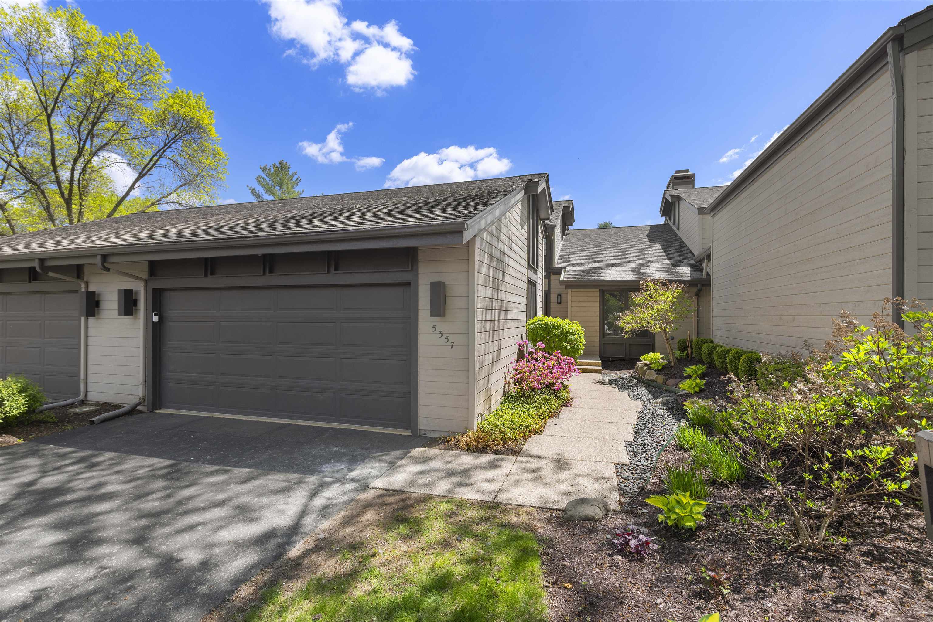 Property Photo: 5357 Winding Creek Drive IL 61114