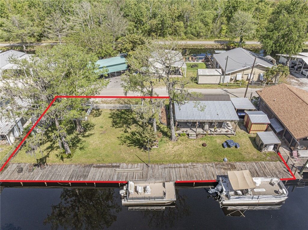 Property Photo:  21765 73rd Manor  FL 32966 