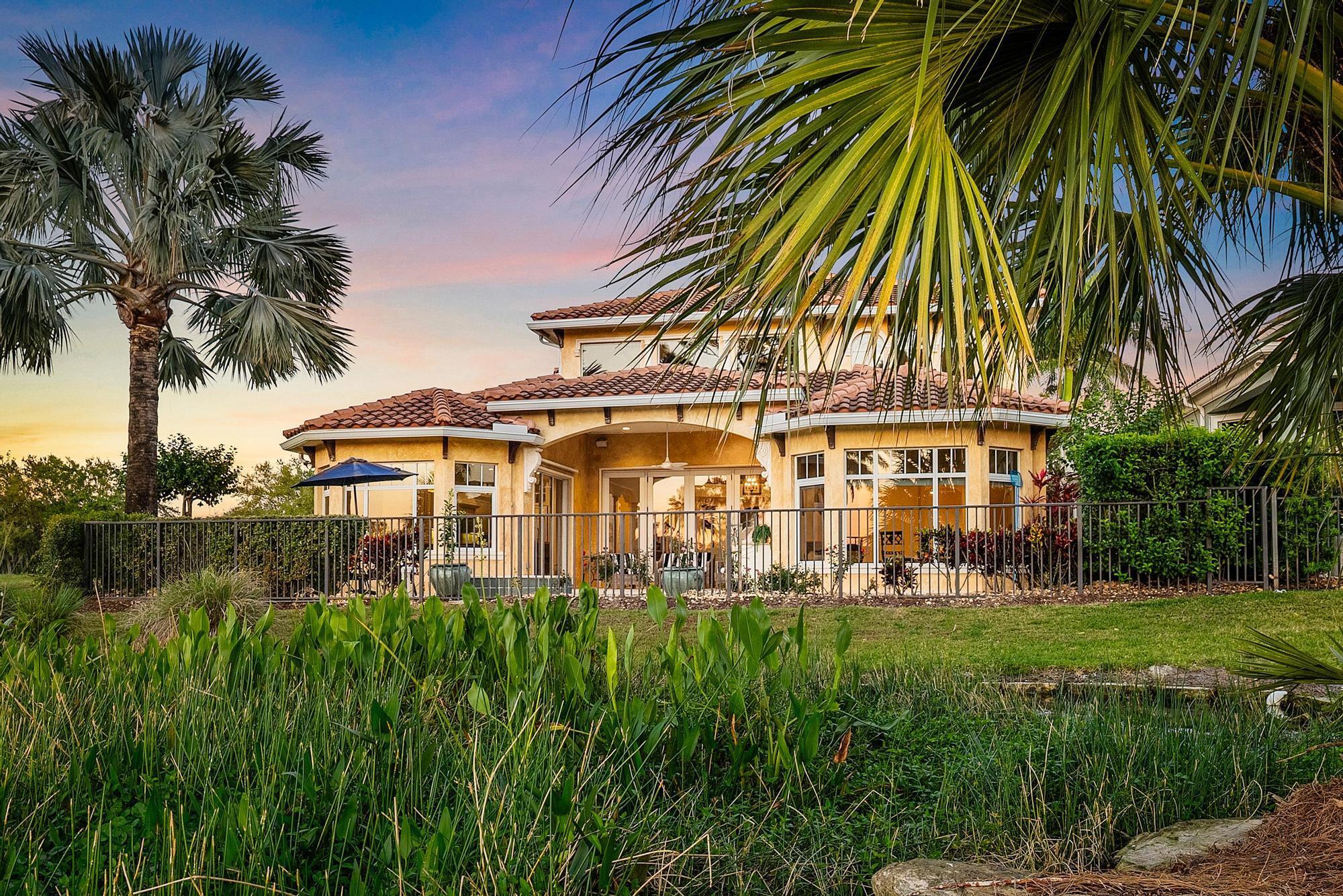 Property Photo: 153 SE Bella Strano FL 34984