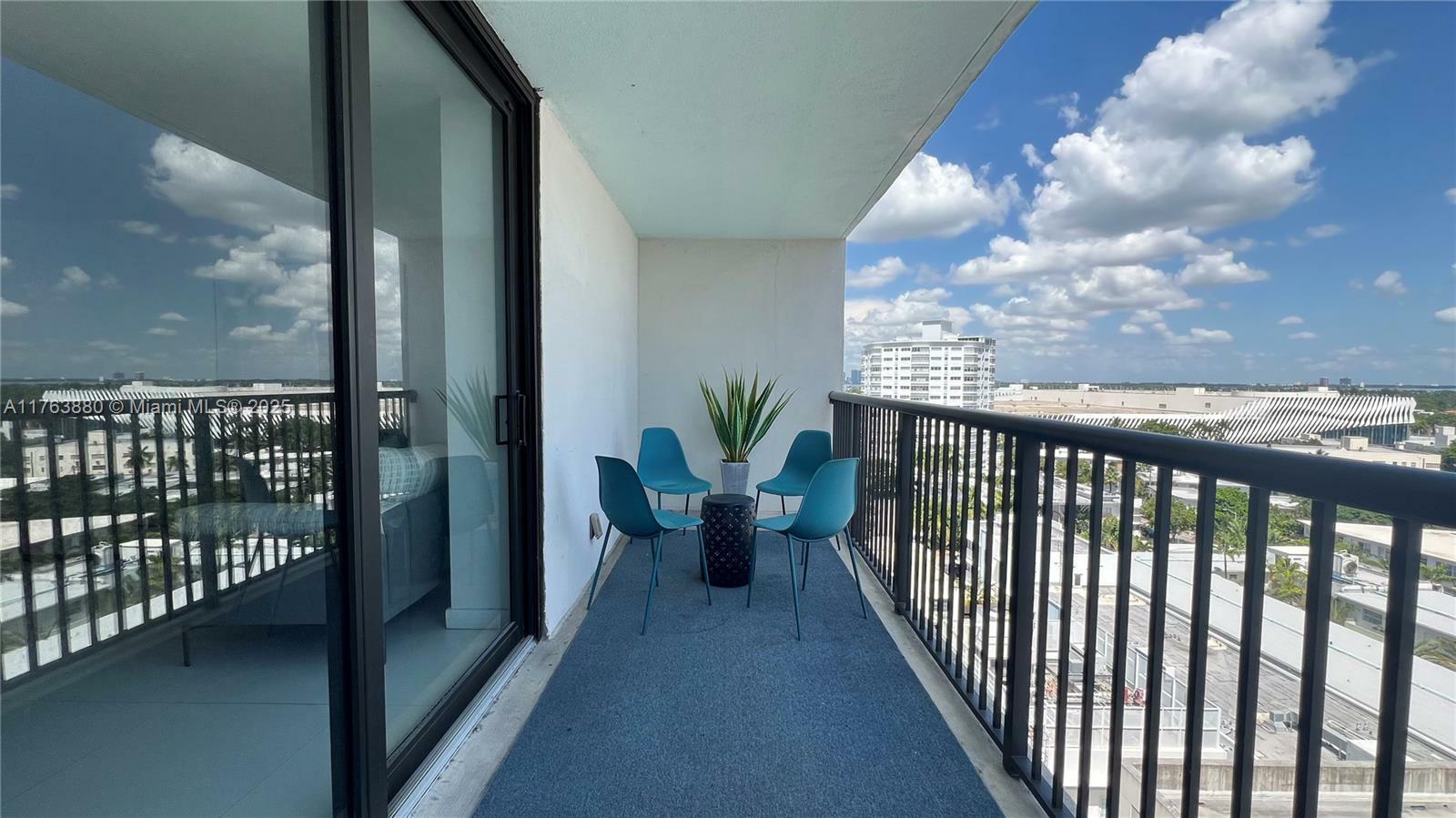 Property Photo:  1800 Collins Ave 12B  FL 33139 