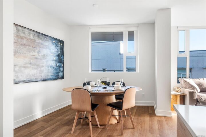 Property Photo: 1628 Store St 906 BC V8W 0H1