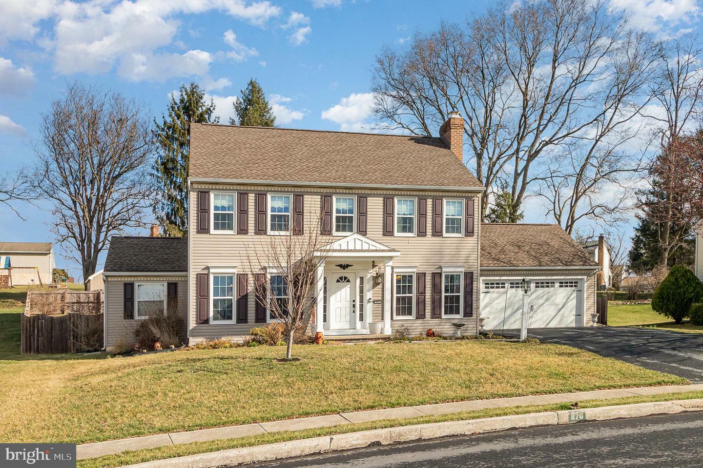 Property Photo: 876 Hawthorne Avenue PA 17055