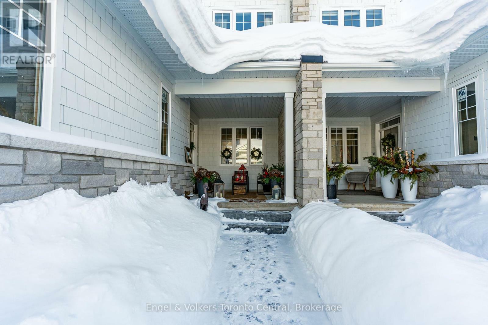 Property Photo: 306 Sandpiper Lane ON N0H 1S0