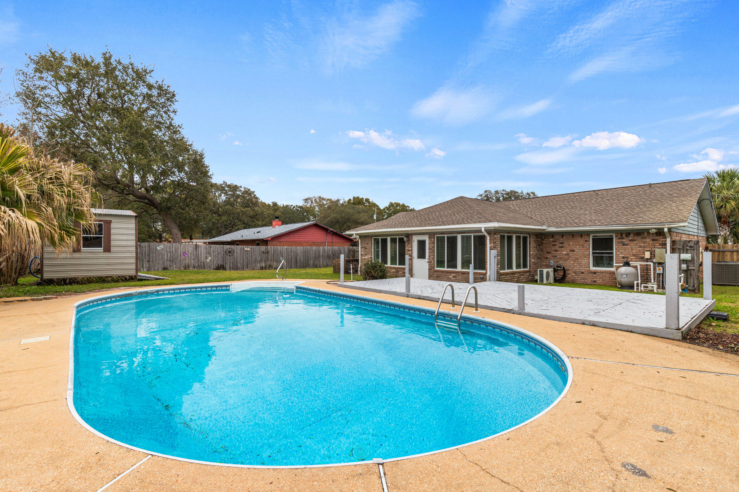 Property Photo: 2759 Pleasant Bay Court FL 32566