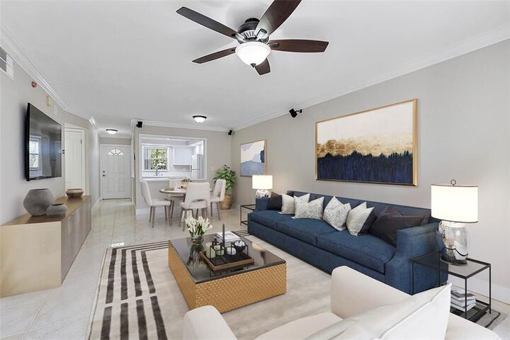 Property Photo:  