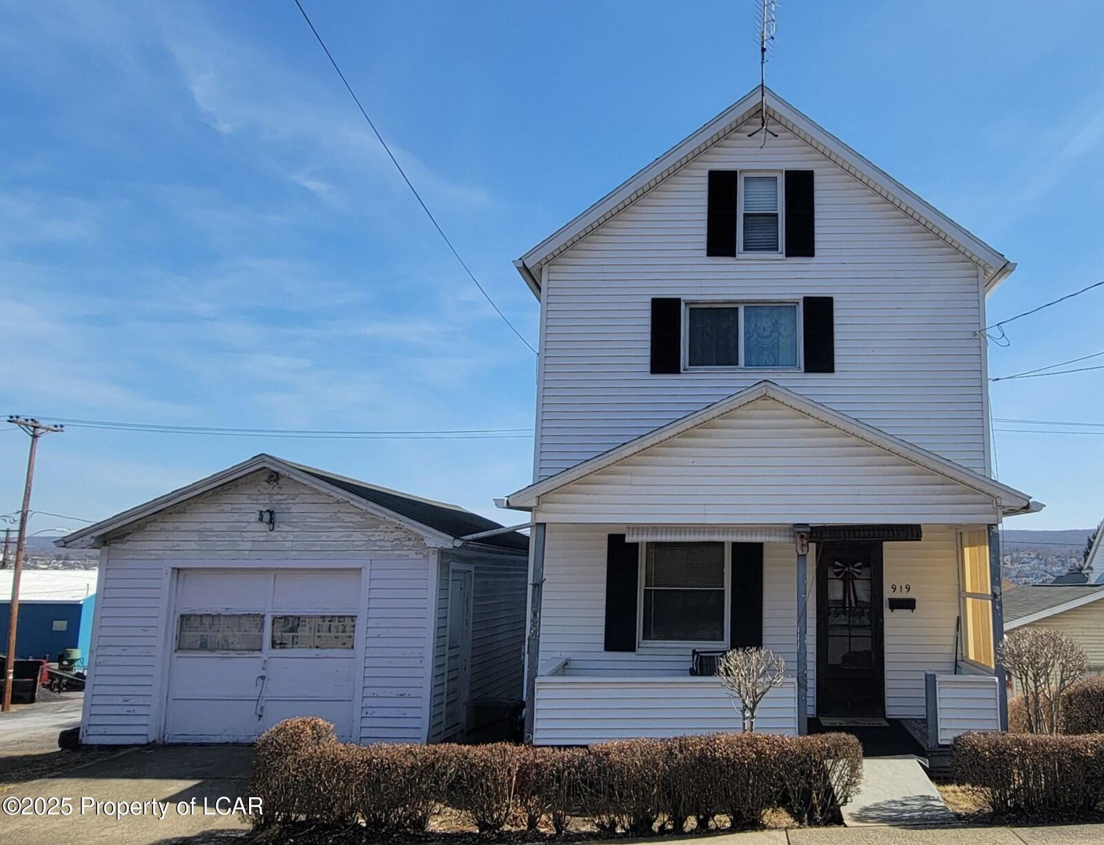 Property Photo: 919 Roland Avenue PA 18504