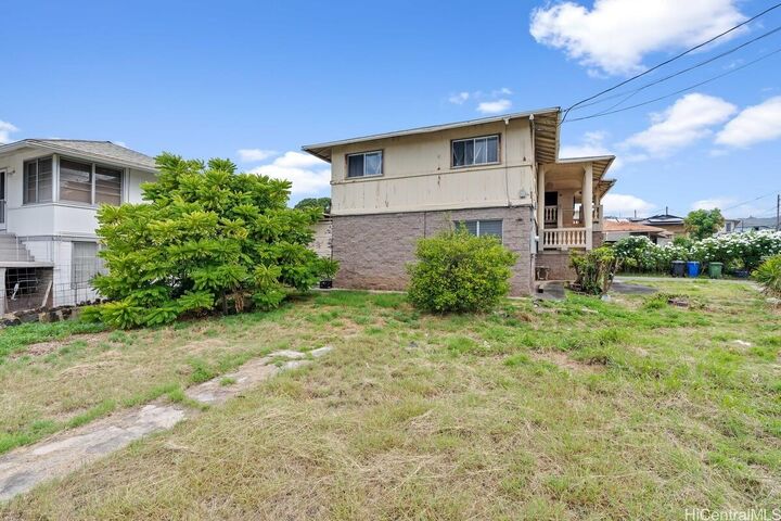 Property Photo: 2548 N School Street HI 96819