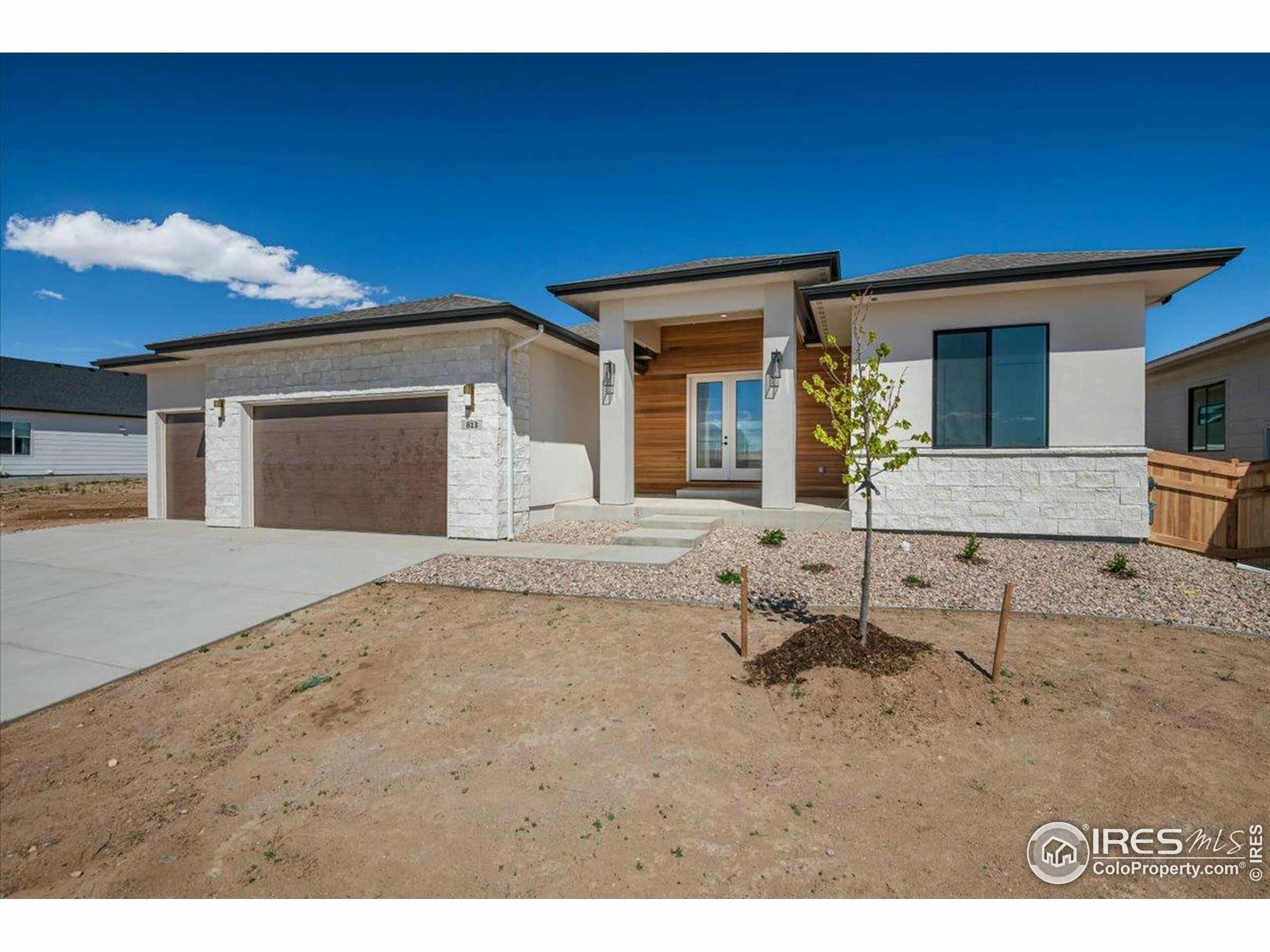 Property Photo: 813 Clydesdale Dr CO 80550