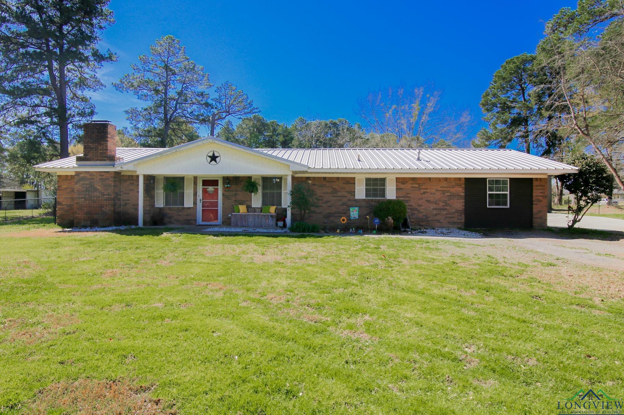 4540 Smelley Rd.  Longview TX 75605 photo
