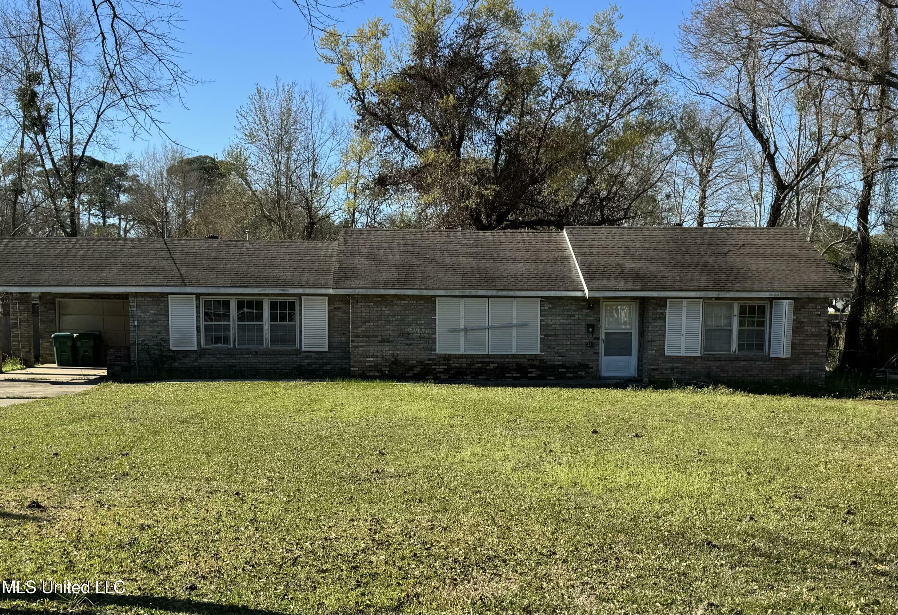 Property Photo: 211 47th Street MS 39507