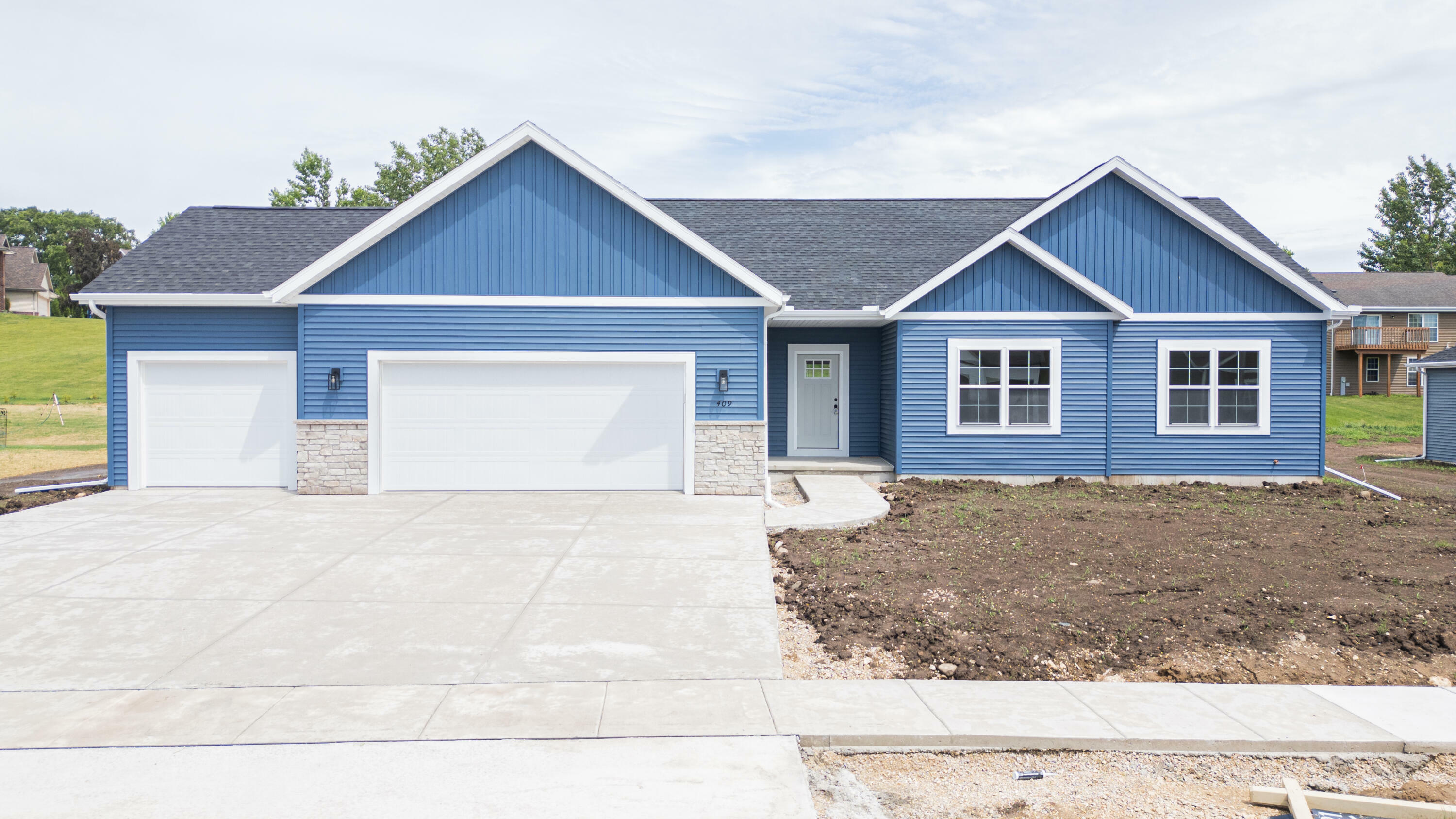 409 Valley Dr  Theresa WI 53091 photo