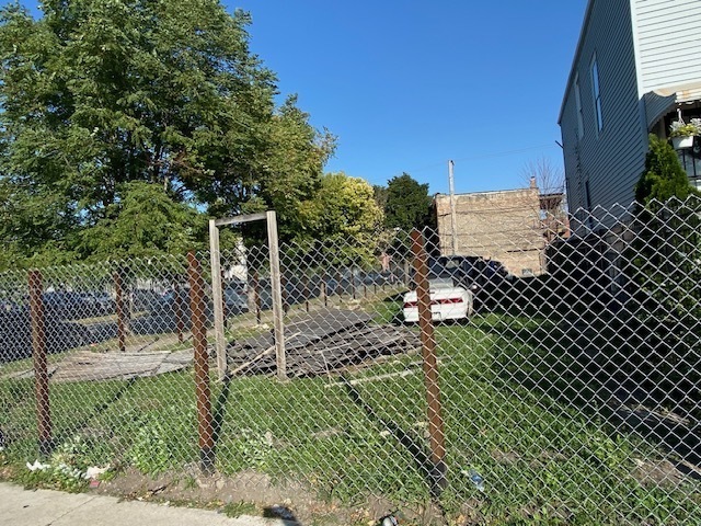 Property Photo:  1655 N Cicero Avenue  IL 60639 